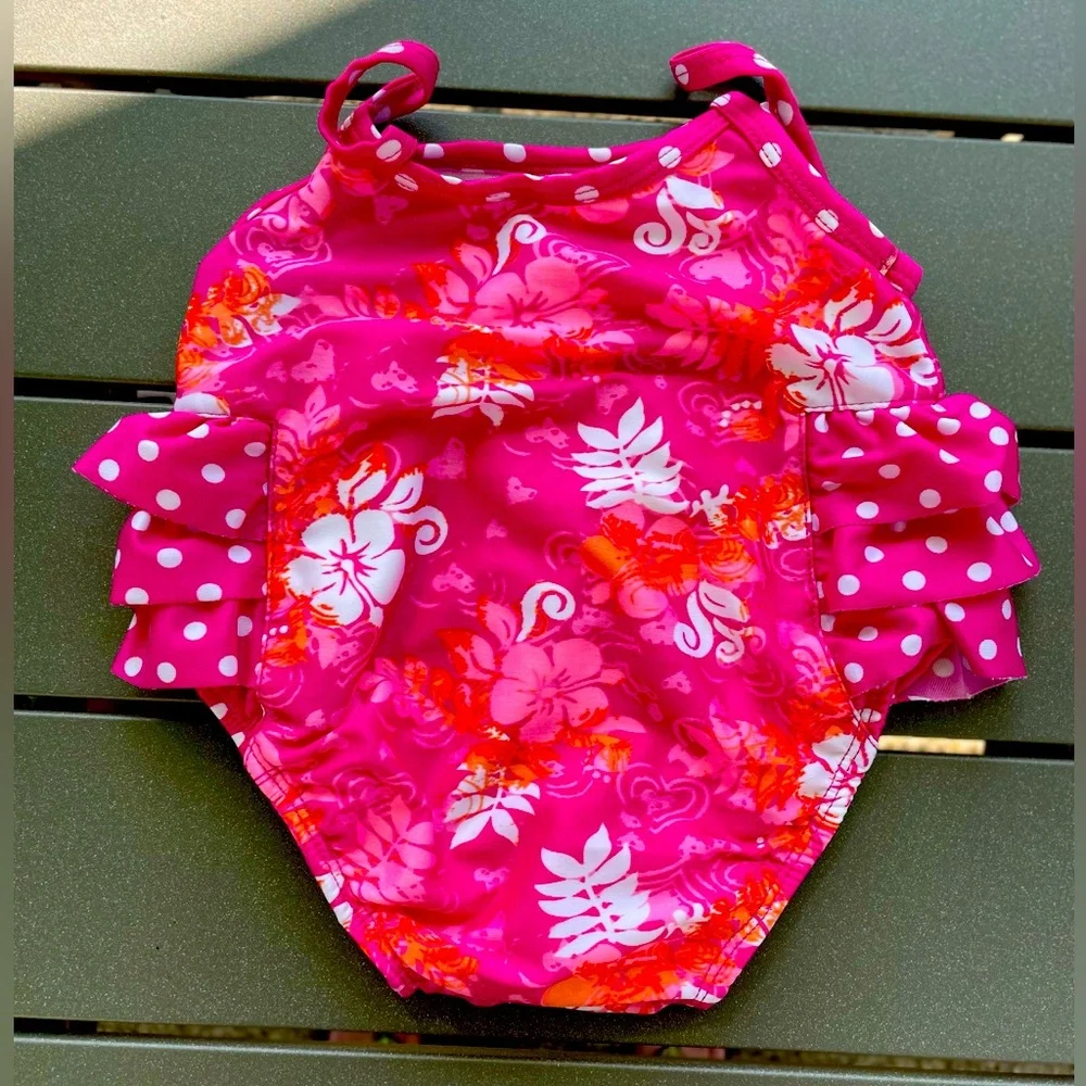 BABY GIRL CHILDRENS PLACE BATHING SUIT LIKE NEW 3-6 MONTHS